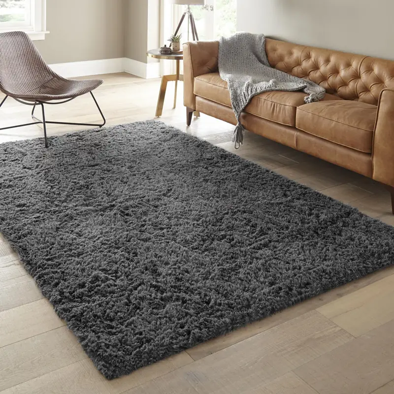 Grey shaggy area rug in a modern living room